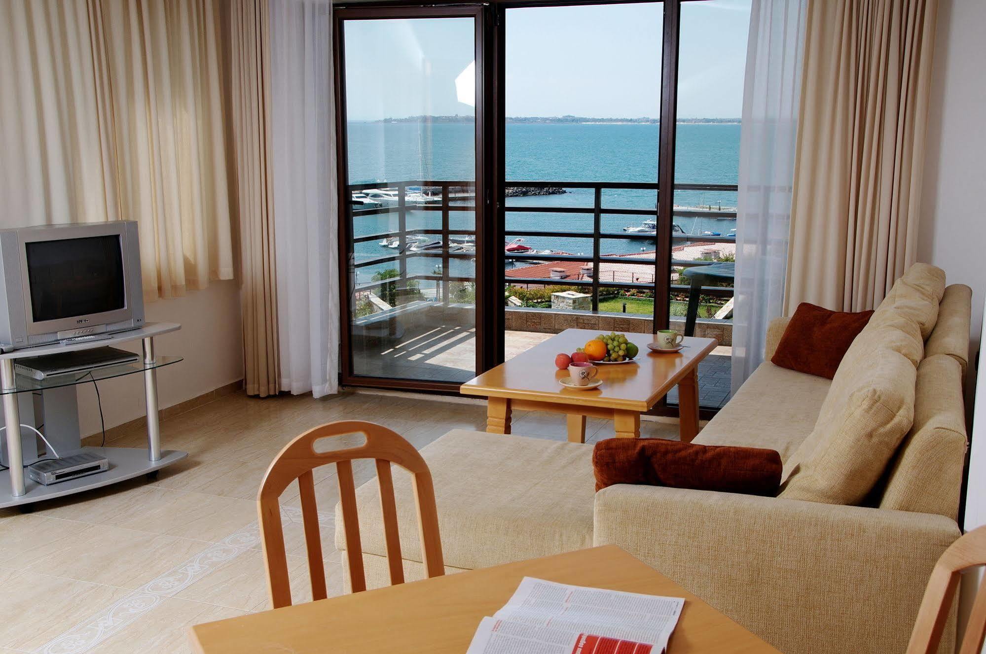 Diamond Apartments Sveti Vlas Luaran gambar